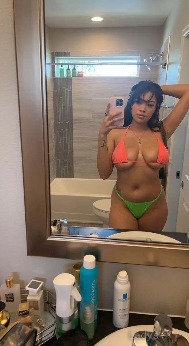 Am available for hookup and body massage, 26 years beautiful nude Fort Wayne escorts girl, height 170 sm, Weight 73 kg
