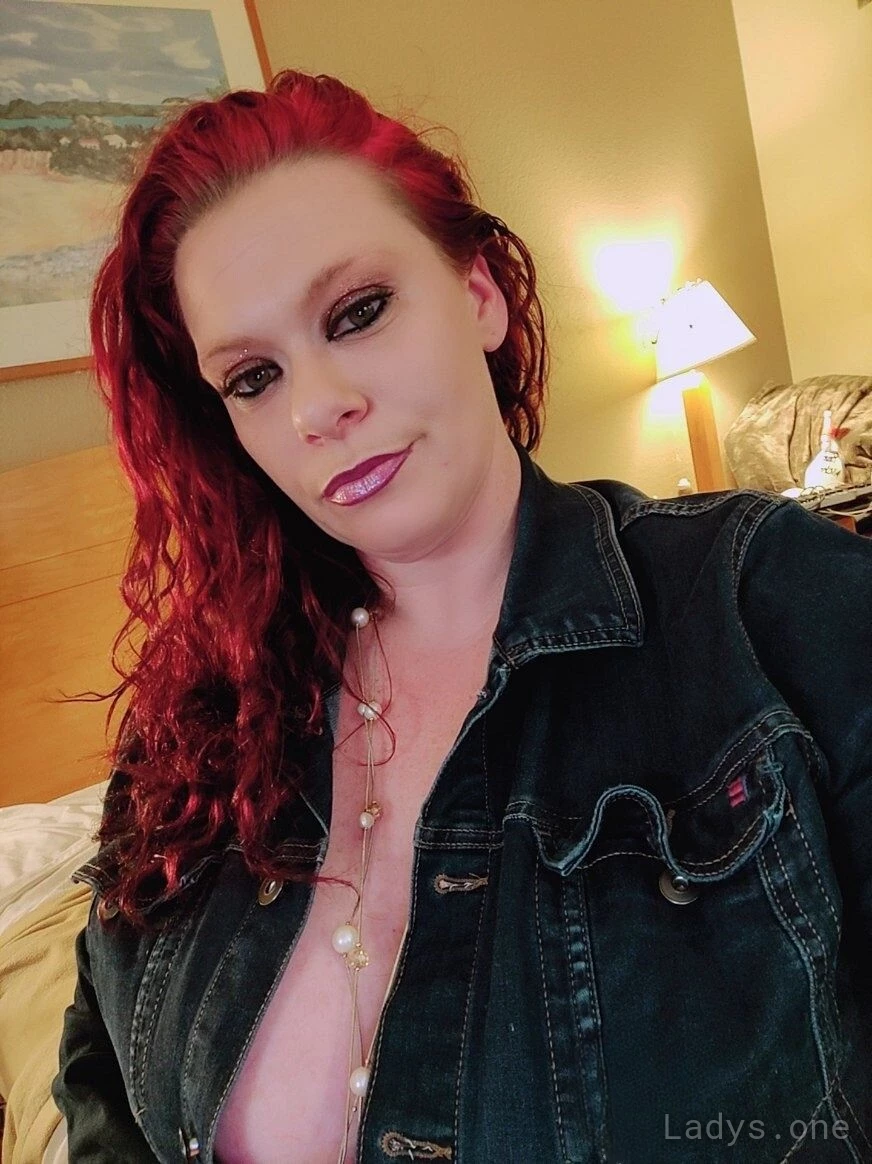 emily love, escort in Fresno