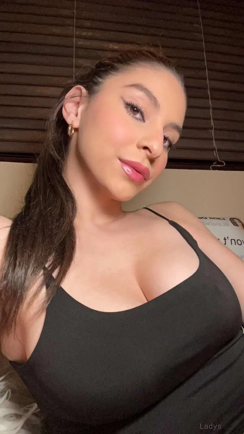 Hellen, 27 years beautiful nude Fresno escorts girl, height 172 sm, Weight 78 kg