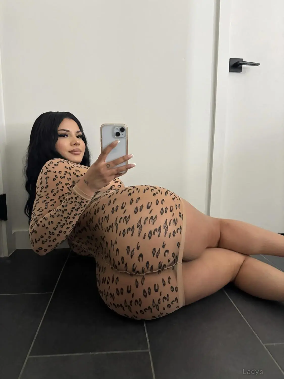 Sexy, 27 years beautiful nude Fresno escorts girl, height 126 sm, Weight 42 kg
