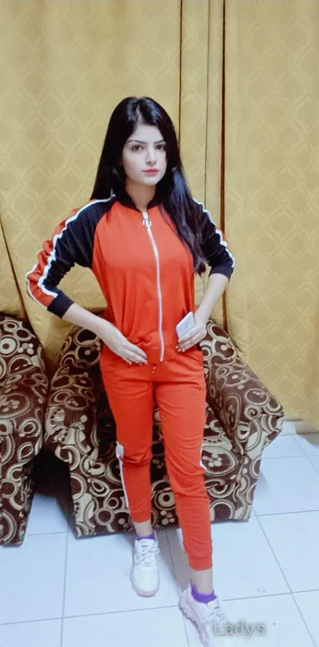 Arzoo, 22 years old Fujairah escort girl with big tits, height 166 sm, Weight  kg