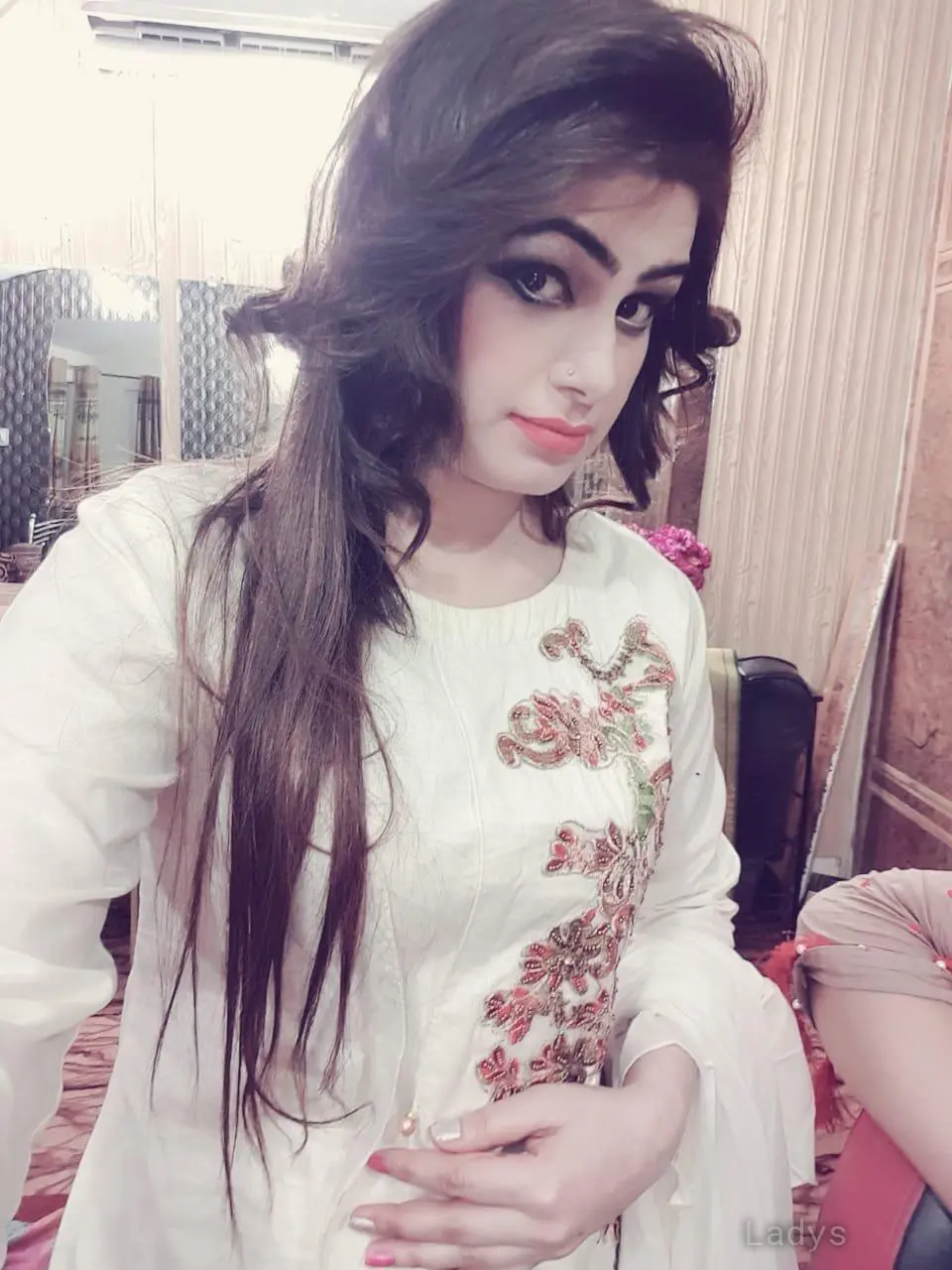 Javeria, 23 years old Fujairah escort girl with big tits, height 166 sm, Weight kg
