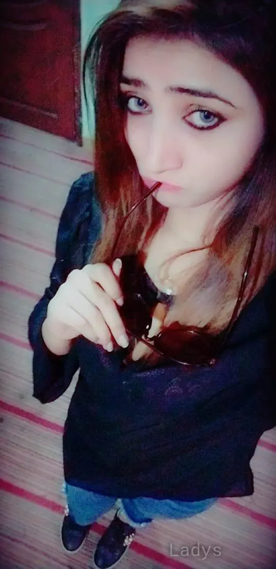 Sangeeta, 21 years old Fujairah escort girl with big tits, height 167 sm, Weight kg
