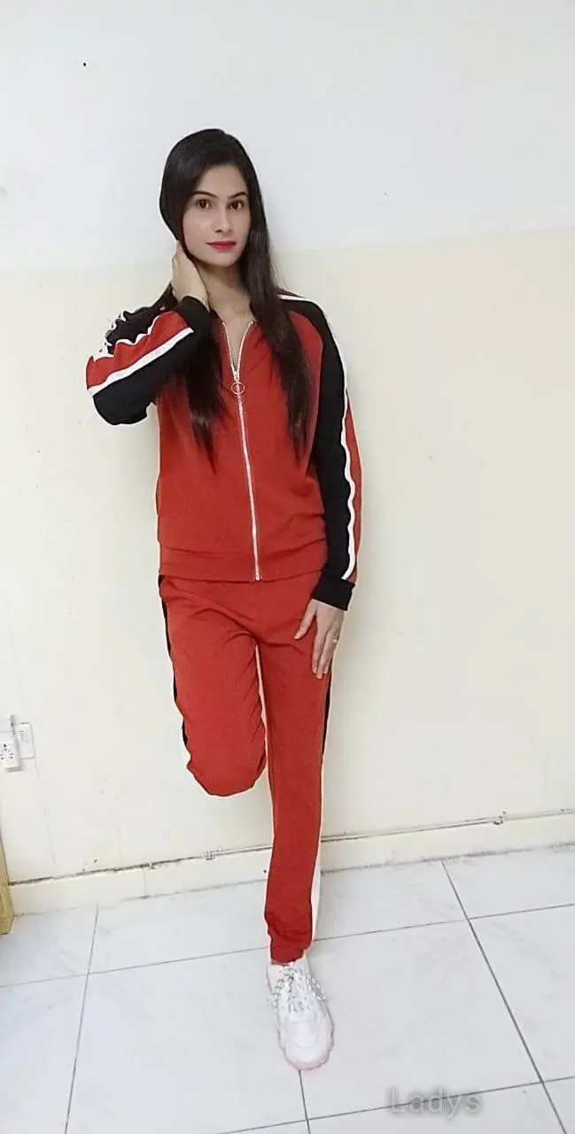 Sanjana, 21 years old Fujairah escort girl with big tits, height 166 sm, Weight kg