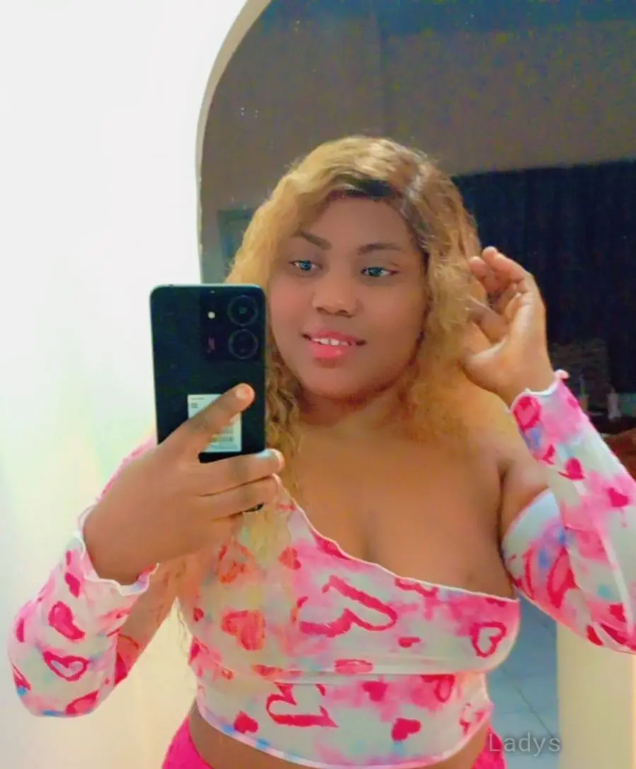 Amarah, 24 years beautiful nude Fujairah escorts girl, height 160 sm, Weight kg