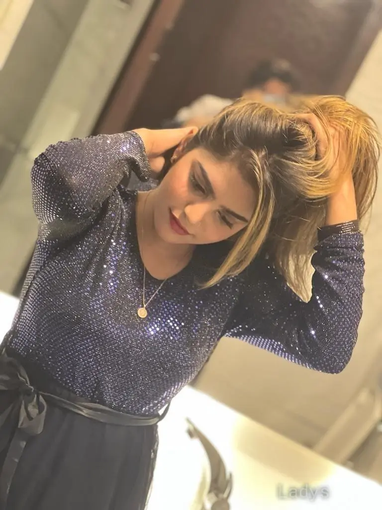 Annu, 22 years beautiful nude Fujairah escorts girl, height 167 sm, Weight kg