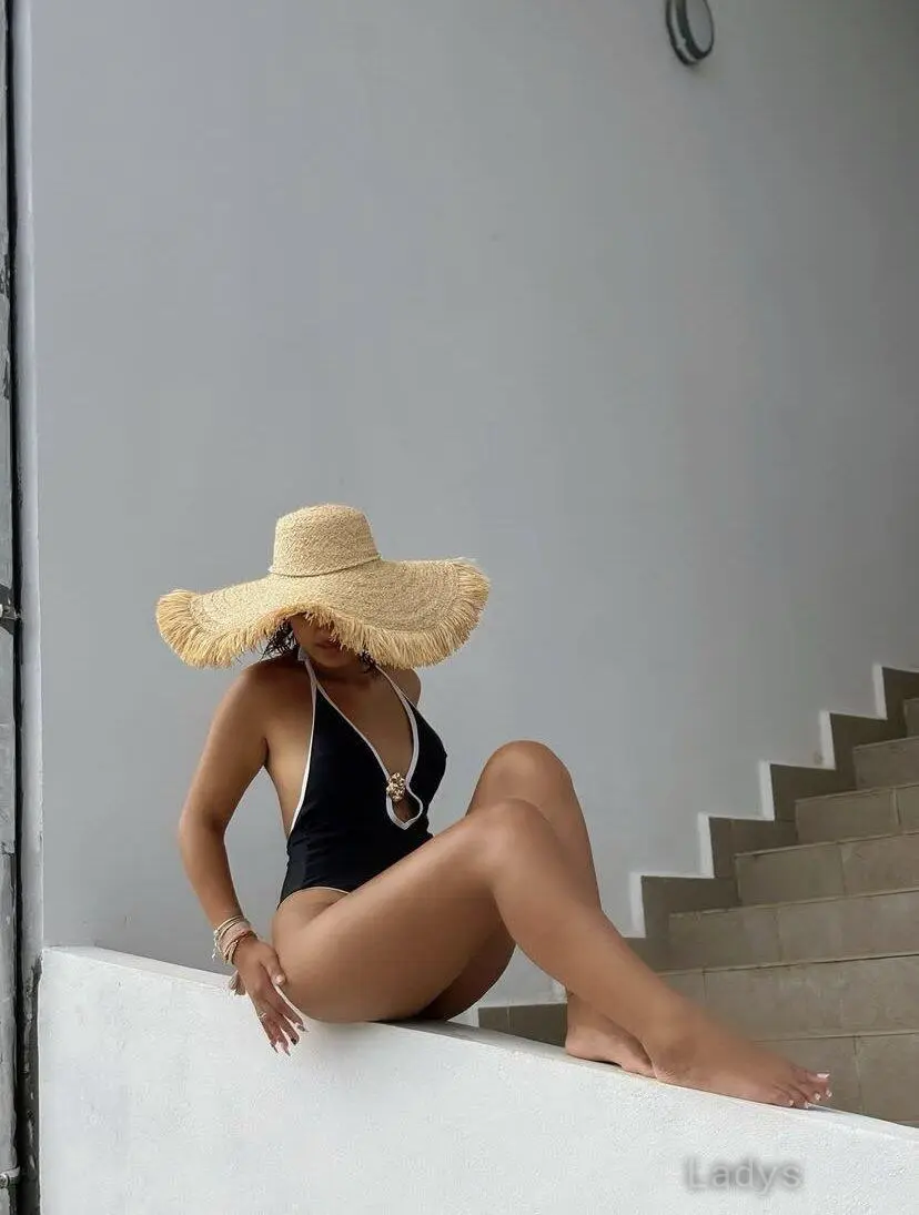 Beauty, 26 years beautiful nude Fujairah escorts girl, height 135 sm, Weight kg