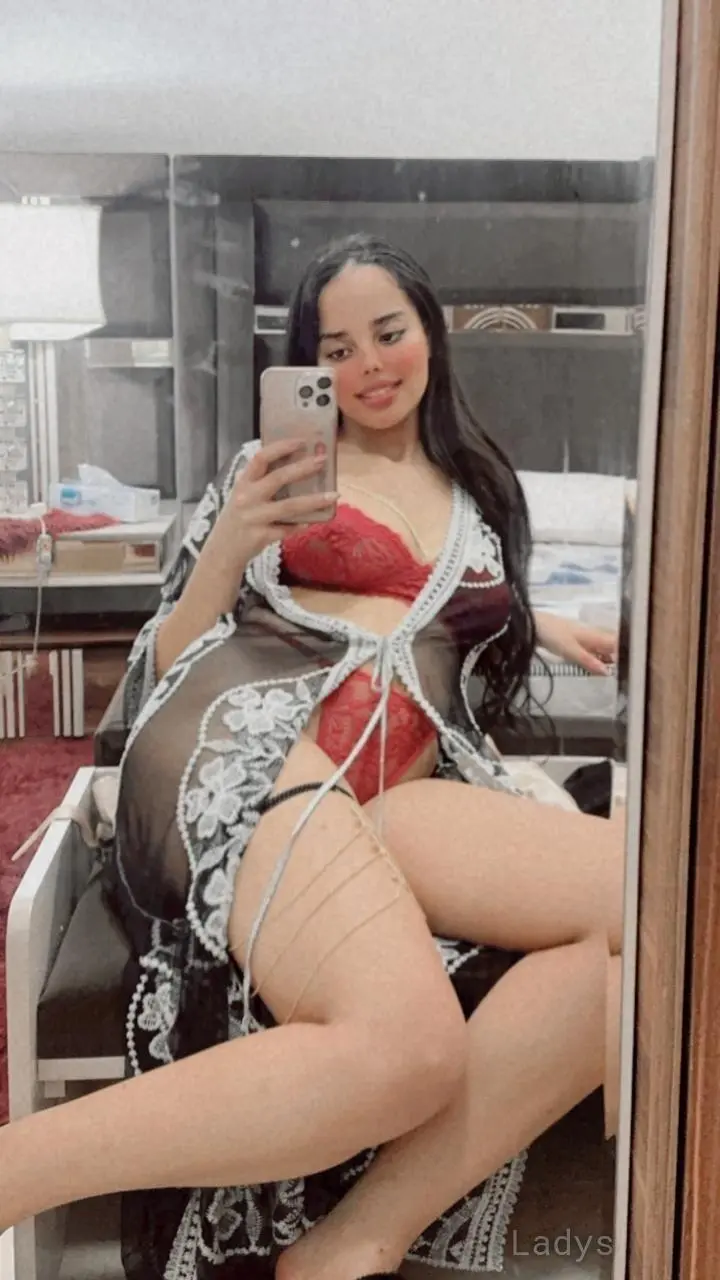 Jasmine, 20 years beautiful nude Fujairah escorts girl, height 165 sm, Weight kg