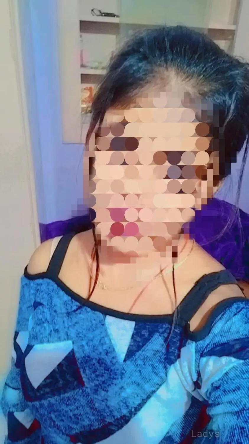 Anjali, 20 years beautiful nude Gangtok escorts girl, height 124 sm, Weight  kg