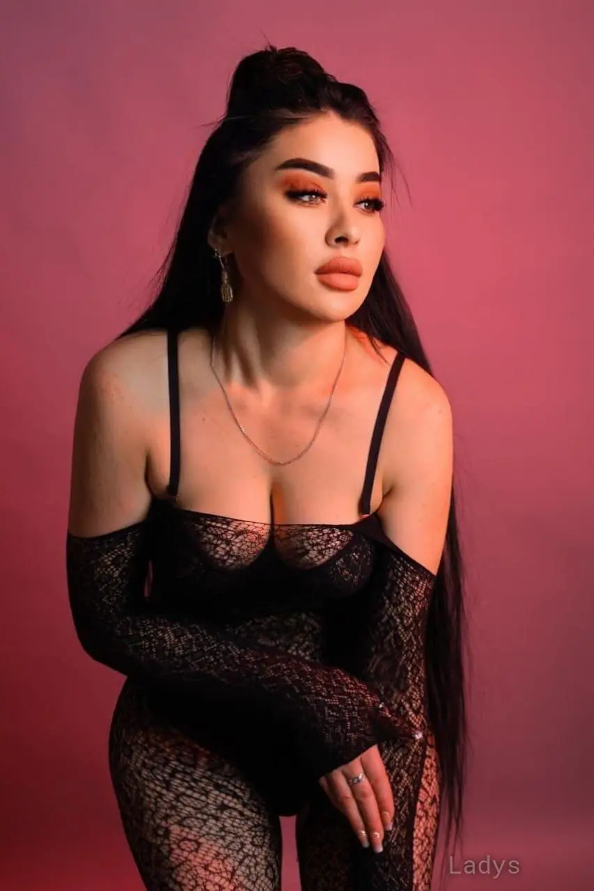 Lina, 22 years beautiful nude Gangtok escorts girl, height 154 sm, Weight  kg