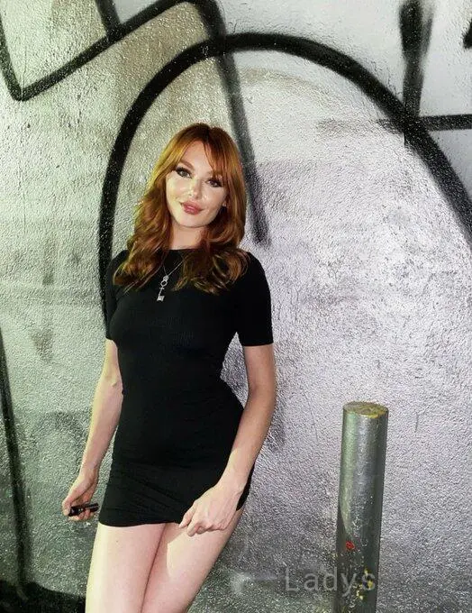 Colofonia, 28 years beautiful nude Genoa escorts girl, height 164 sm, Weight 47 kg