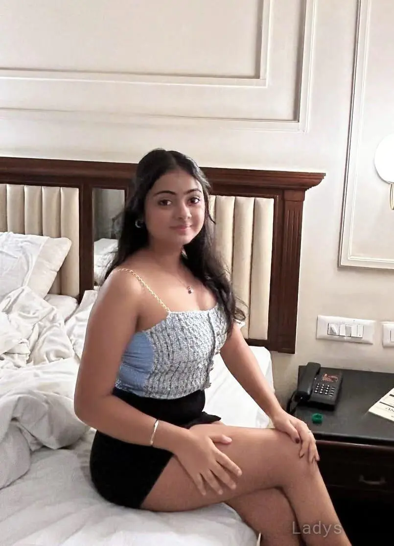 Annaya, 23 years old Ghaziabad escort girl with big tits, height 154 sm, Weight kg