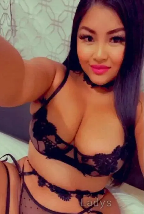 Monic, 29 years beautiful nude Ghubra escorts girl, height 156 sm, Weight 66 kg
