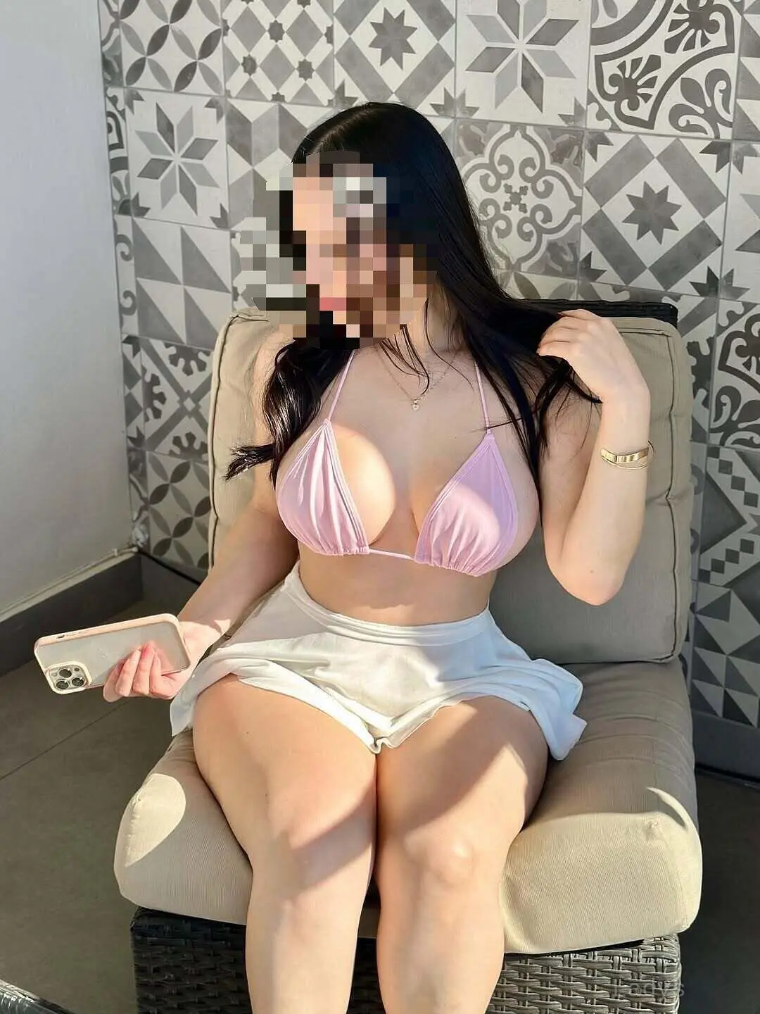 Diya, 23 years old Goa escort girl with big tits, height 167 sm, Weight kg