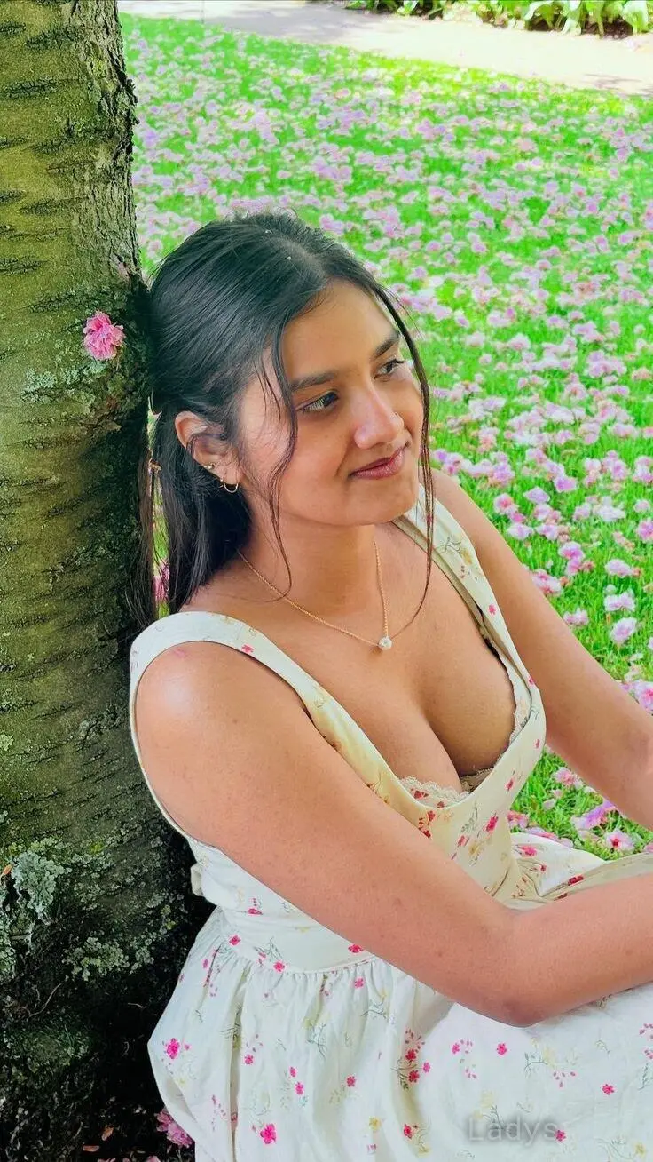 Goa, 22 years old Goa escort girl with big tits, height sm, Weight kg
