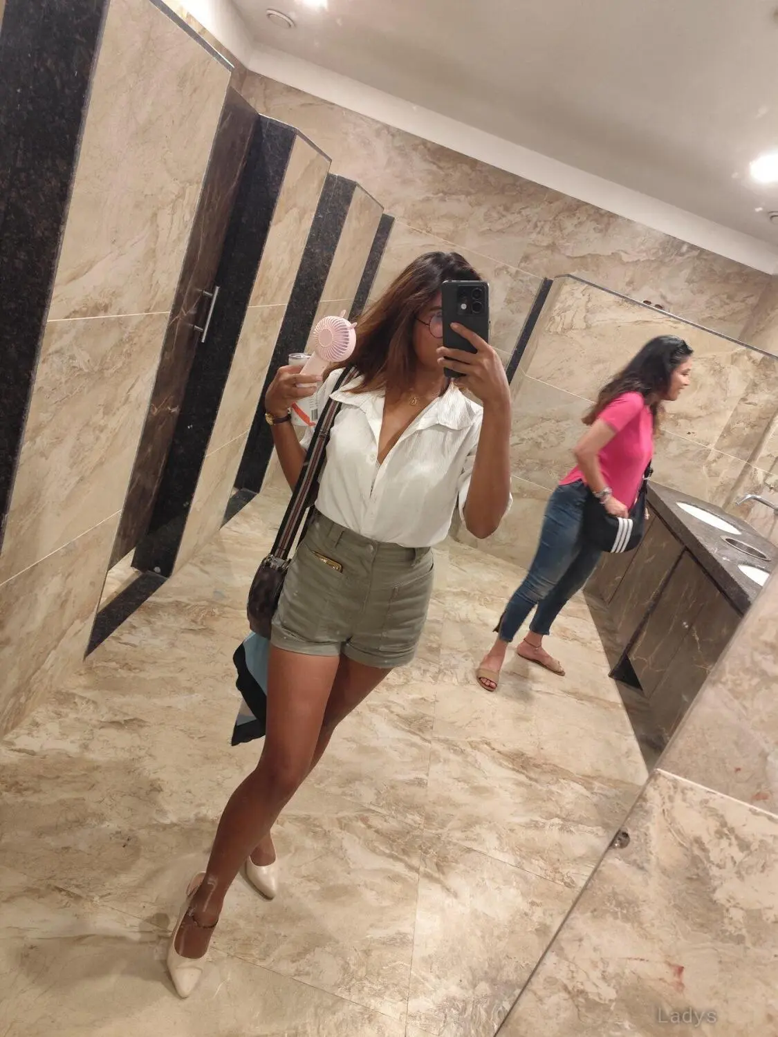 Kanya, years old Goa escort girl with big tits, height sm, Weight kg