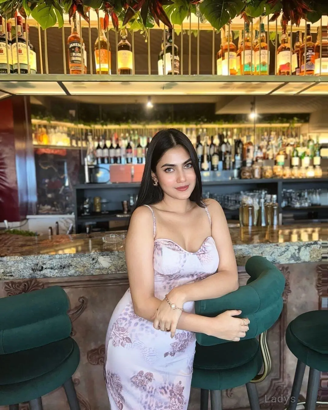 Kavya, 23 years old Goa escort girl with big tits, height 170 sm, Weight kg