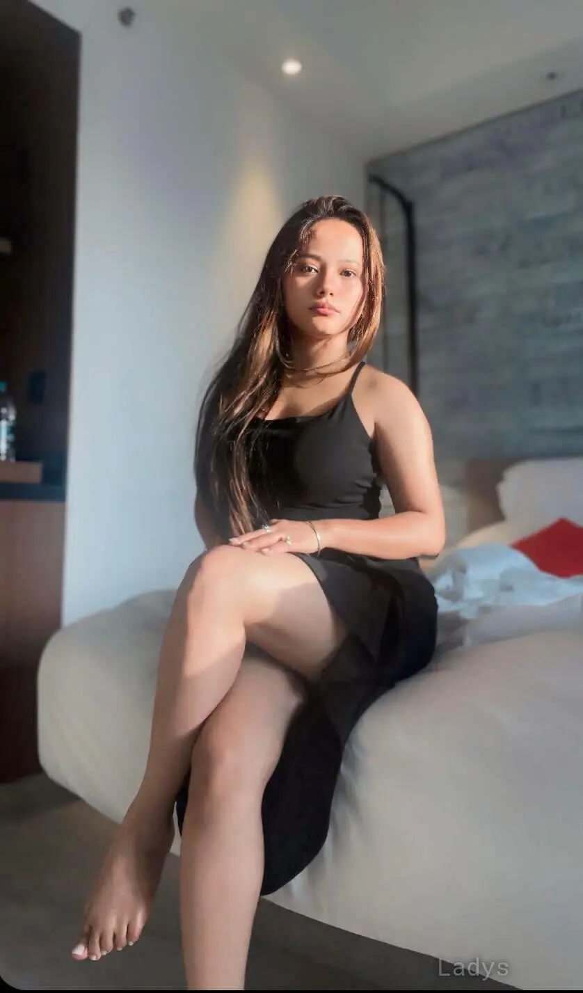 Preety, 28 years old Goa escort girl with big tits, height 153 sm, Weight kg