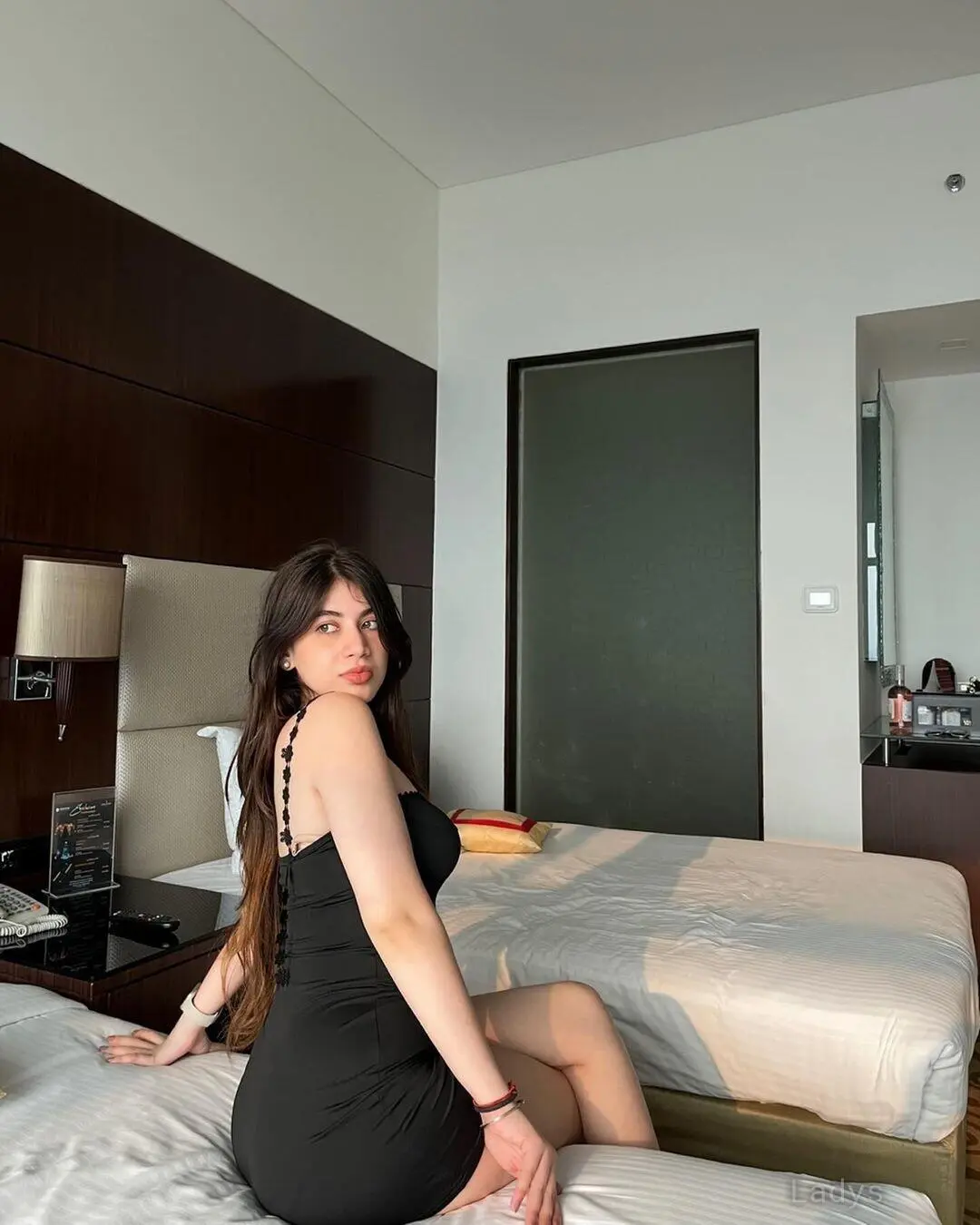Shruti, 23 years old Goa escort girl with big tits, height 153 sm, Weight kg
