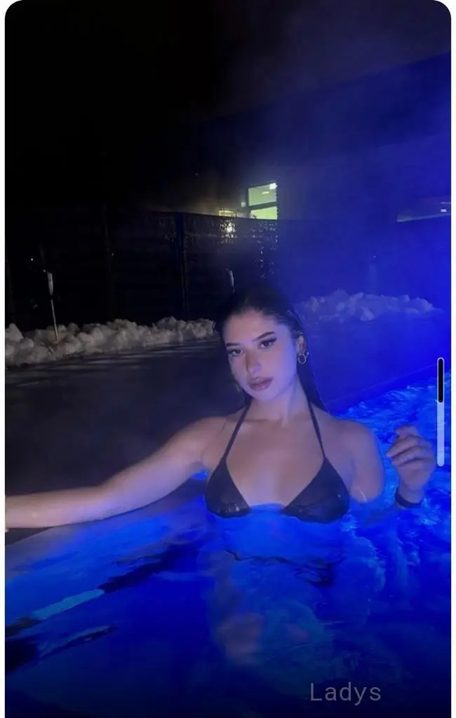 Super, 23 years old Goa escort girl with big tits, height 180 sm, Weight  kg