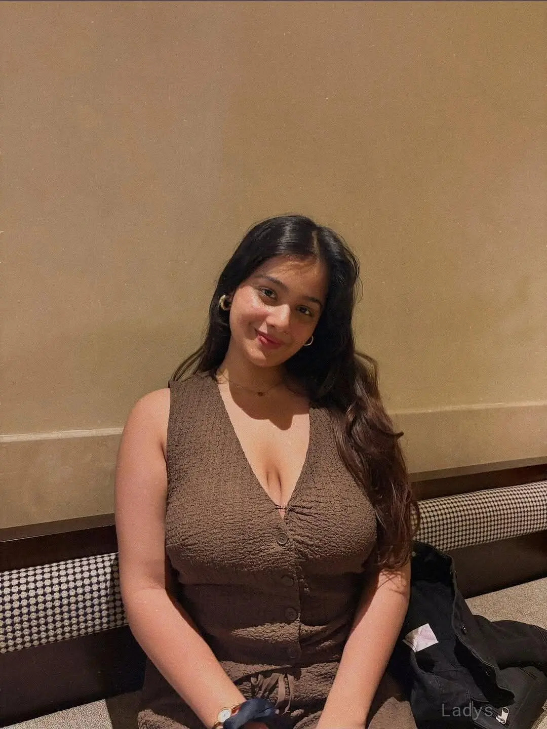 Donna, 23 years beautiful nude Goa escorts girl, height 154 sm, Weight  kg