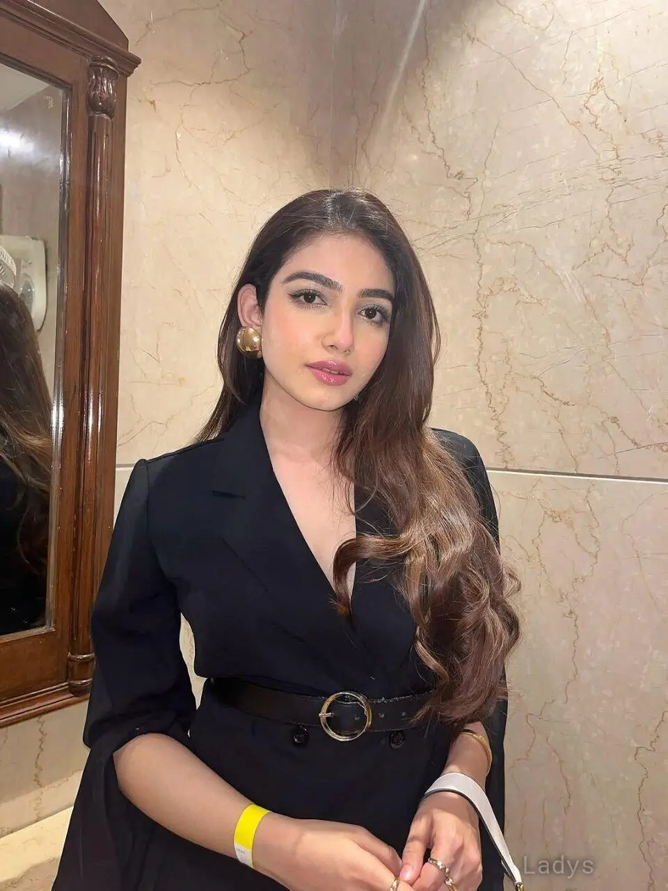 Kaira, 23 years beautiful nude Goa escorts girl, height 154 sm, Weight kg