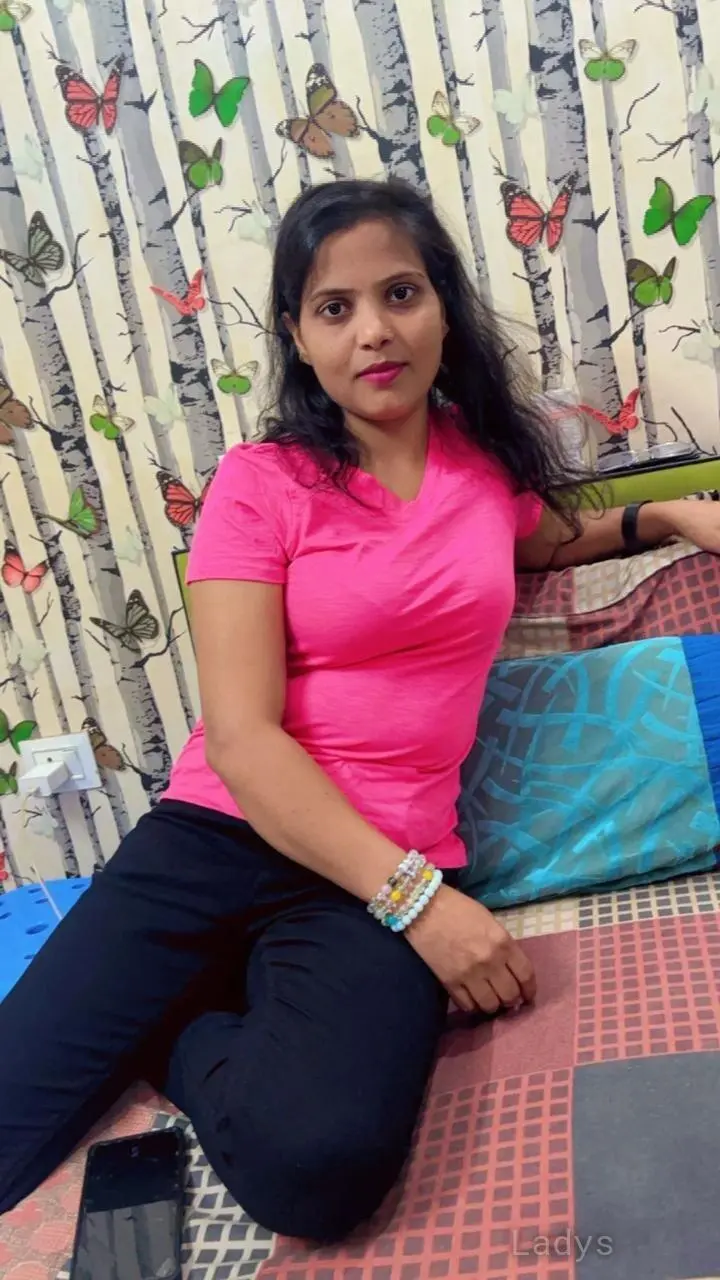 Mahi, 24 years beautiful nude Goa escorts girl, height 173 sm, Weight  kg