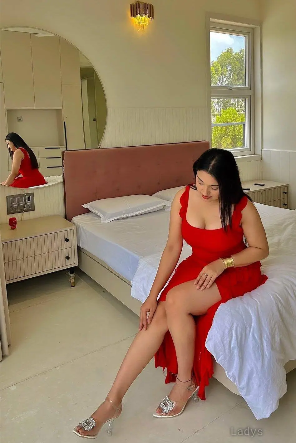 Pinal, 23 years beautiful nude Goa escorts girl, height 154 sm, Weight kg