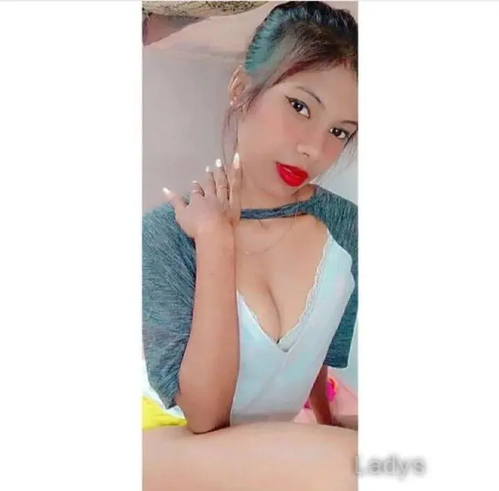 Punam, 26 years beautiful nude Goa escorts girl, height 160 sm, Weight  kg