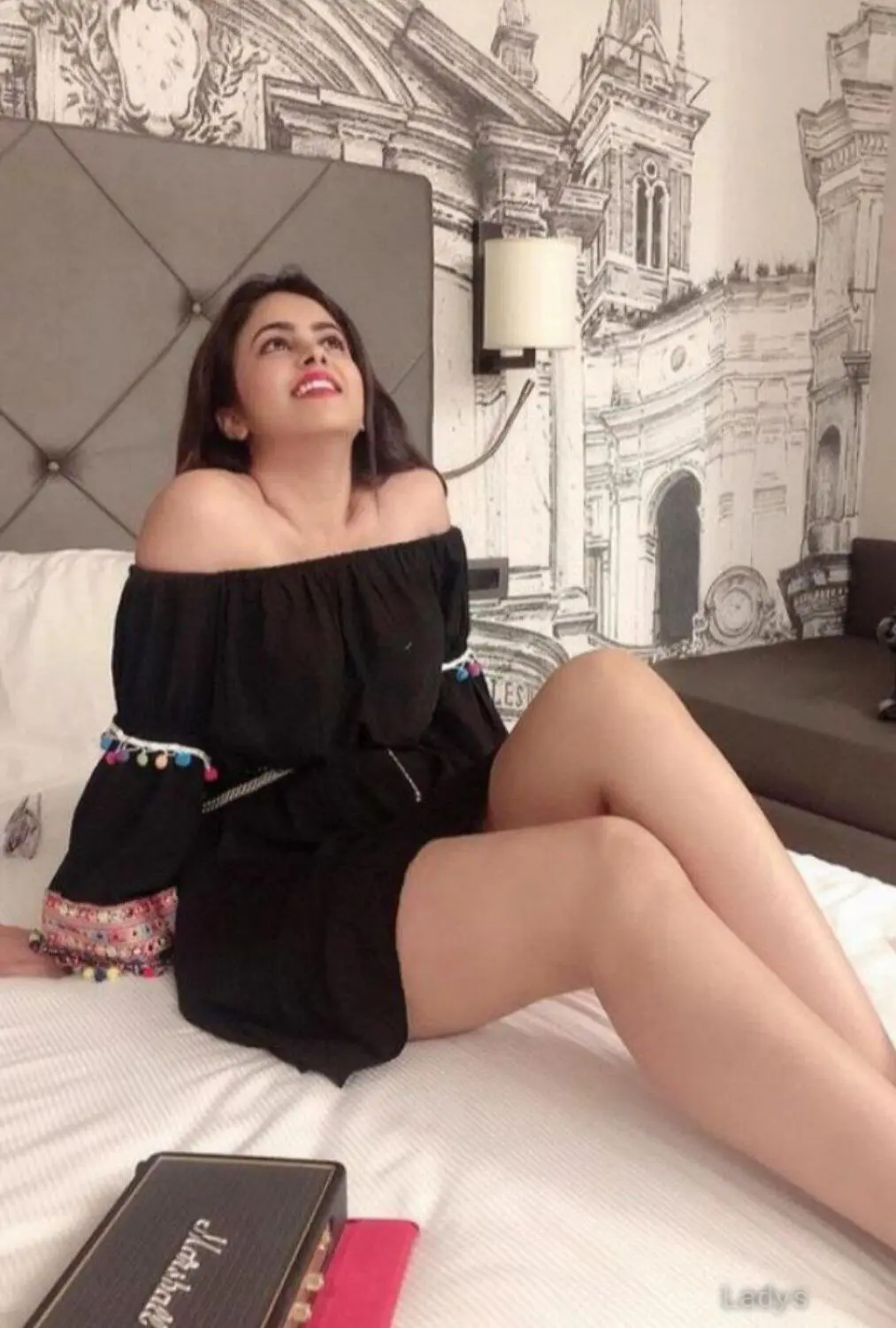 Tina, 21 years beautiful nude Goa escorts girl, height 154 sm, Weight kg