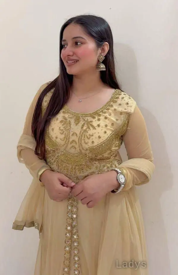 Urmila, 22 years beautiful nude Goa escorts girl, height 154 sm, Weight kg