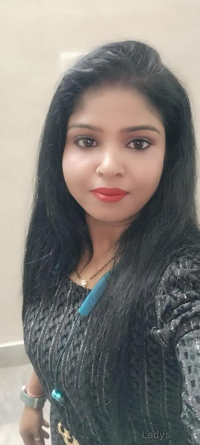 Win, 22 years beautiful nude Goa escorts girl, height 154 sm, Weight kg