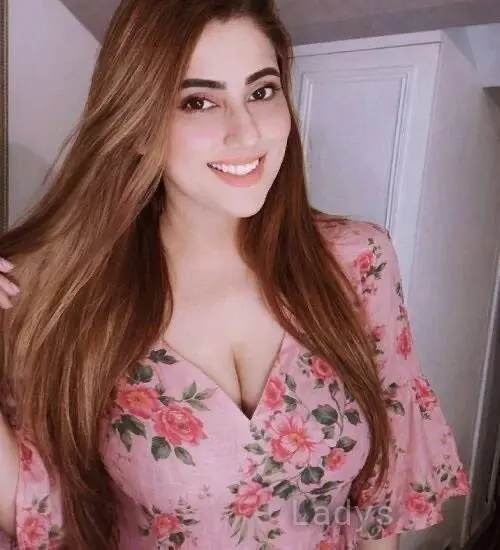 (Nisha) Incall Outcall Service Available, 23 years old Gold Coast escort girl with big tits, height 151 sm, Weight  kg