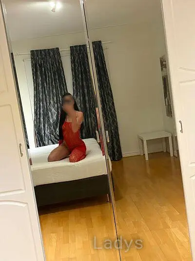 Sofia, 22 years beautiful nude Goteborg escorts girl, height 167 sm, Weight 58 kg