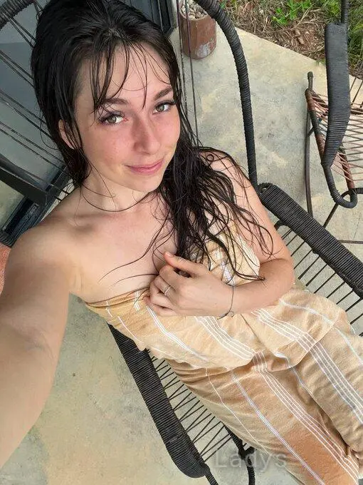 Vient passer un bon moment avec moi, 27 years beautiful nude Goussainville escorts girl, height 163 sm, Weight 59 kg