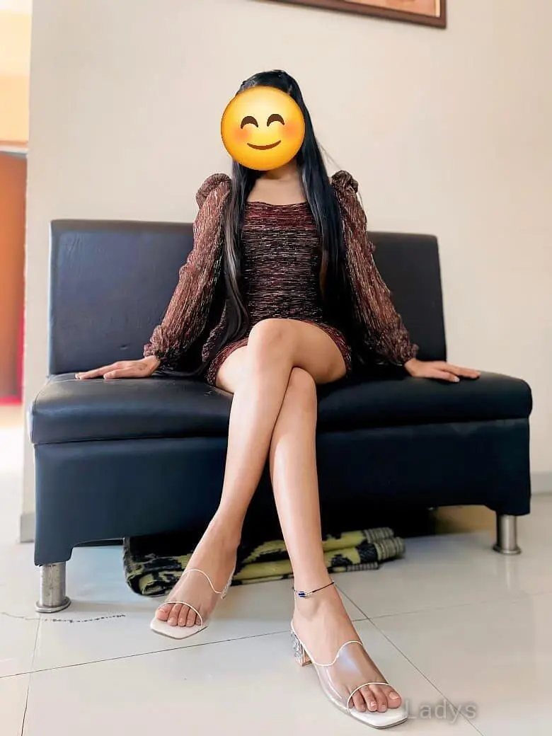 Amira Wellness Spa,  years beautiful nude Greater Noida escorts girl, height  sm, Weight  kg