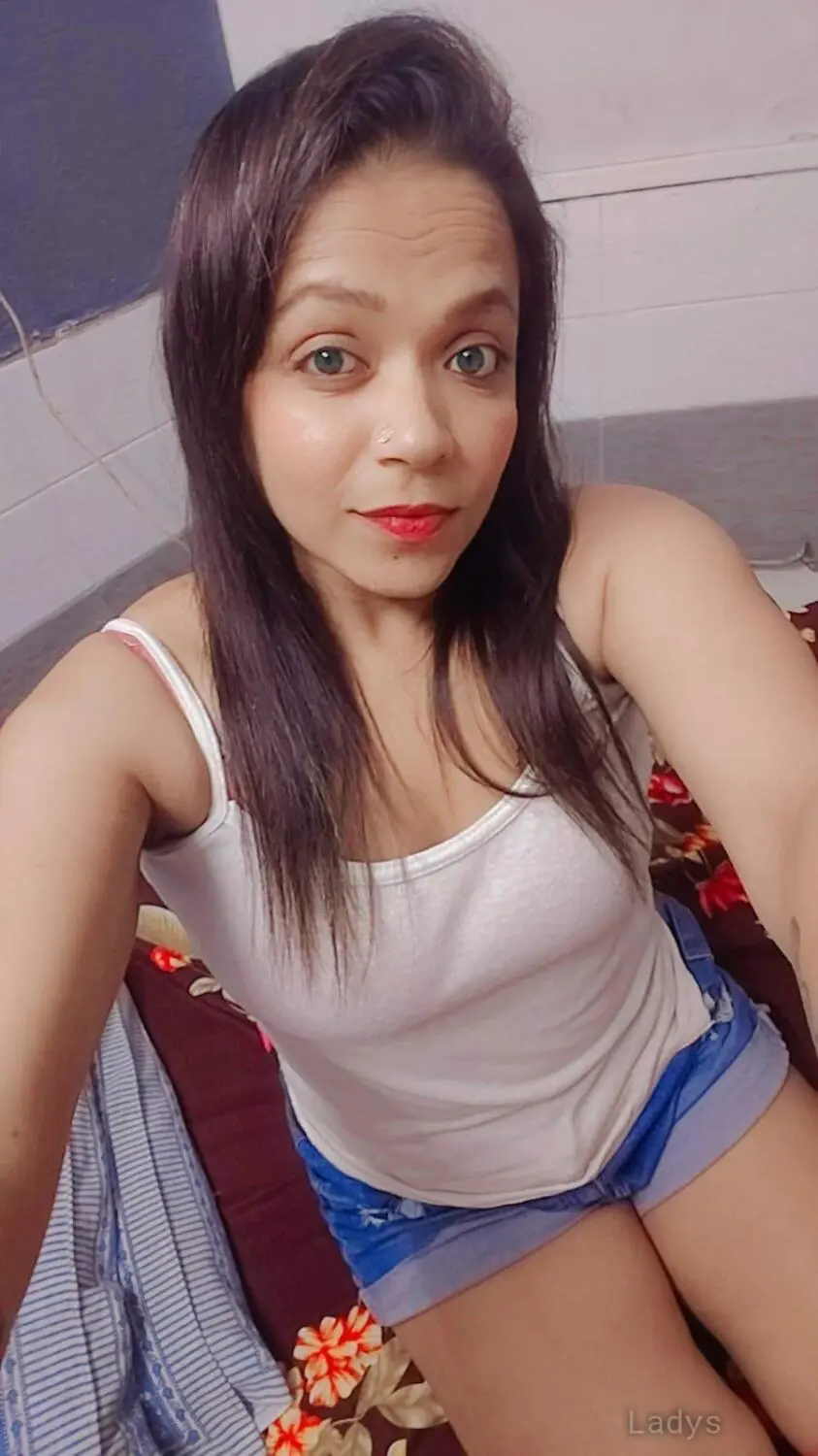Tara,  years beautiful nude Greater Noida escorts girl, height 175 sm, Weight  kg