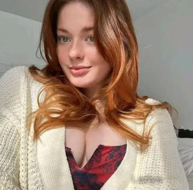Aliana noblesse, 31 years beautiful nude Grenoble escorts girl, height 149 sm, Weight 52 kg