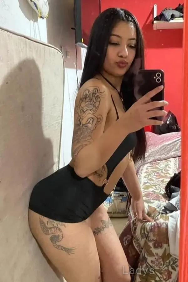 Carolina, 23 years old Guadalajara escort girl with big tits, height 163 sm, Weight 52 kg