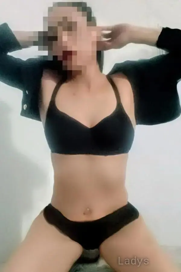 Alizon, 25 years beautiful nude Guadalajara escorts girl, height 160 sm, Weight 66 kg