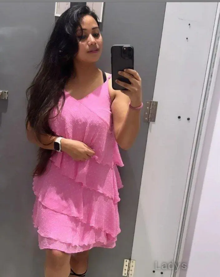 Shilpa, 22 years old Guangzhou escort girl with big tits, height sm, Weight kg
