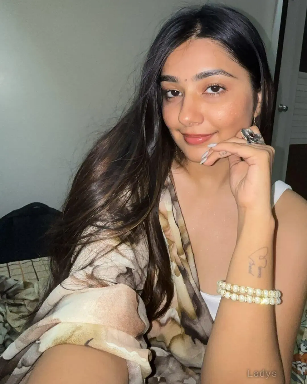 Bridget,  years old Gurgaon escort girl with big tits, height  sm, Weight  kg