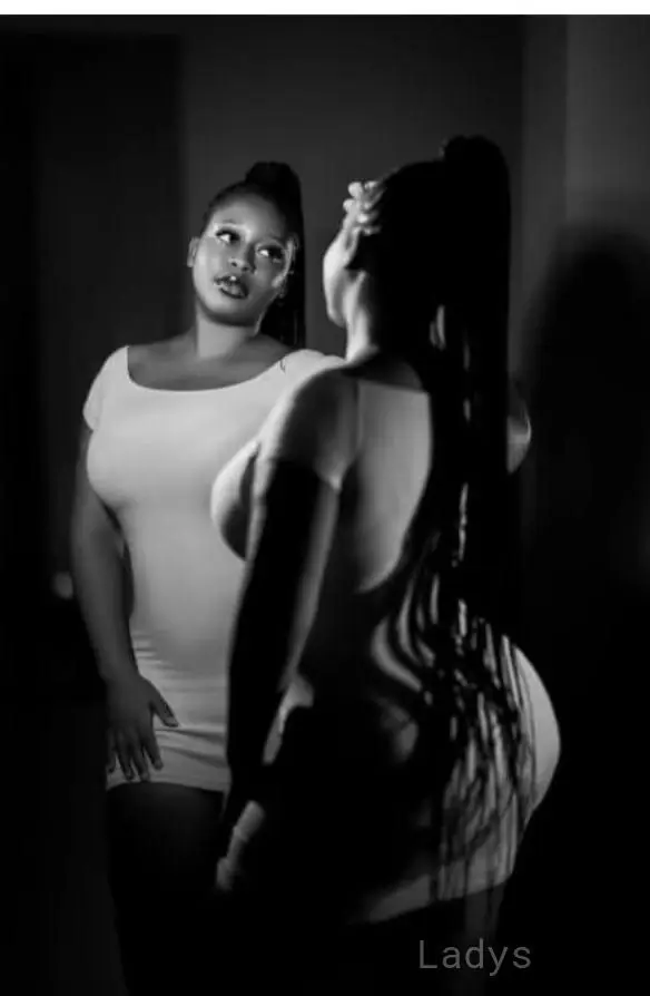 Destiny, 25 years old Gurgaon escort girl with big tits, height 160 sm, Weight  kg