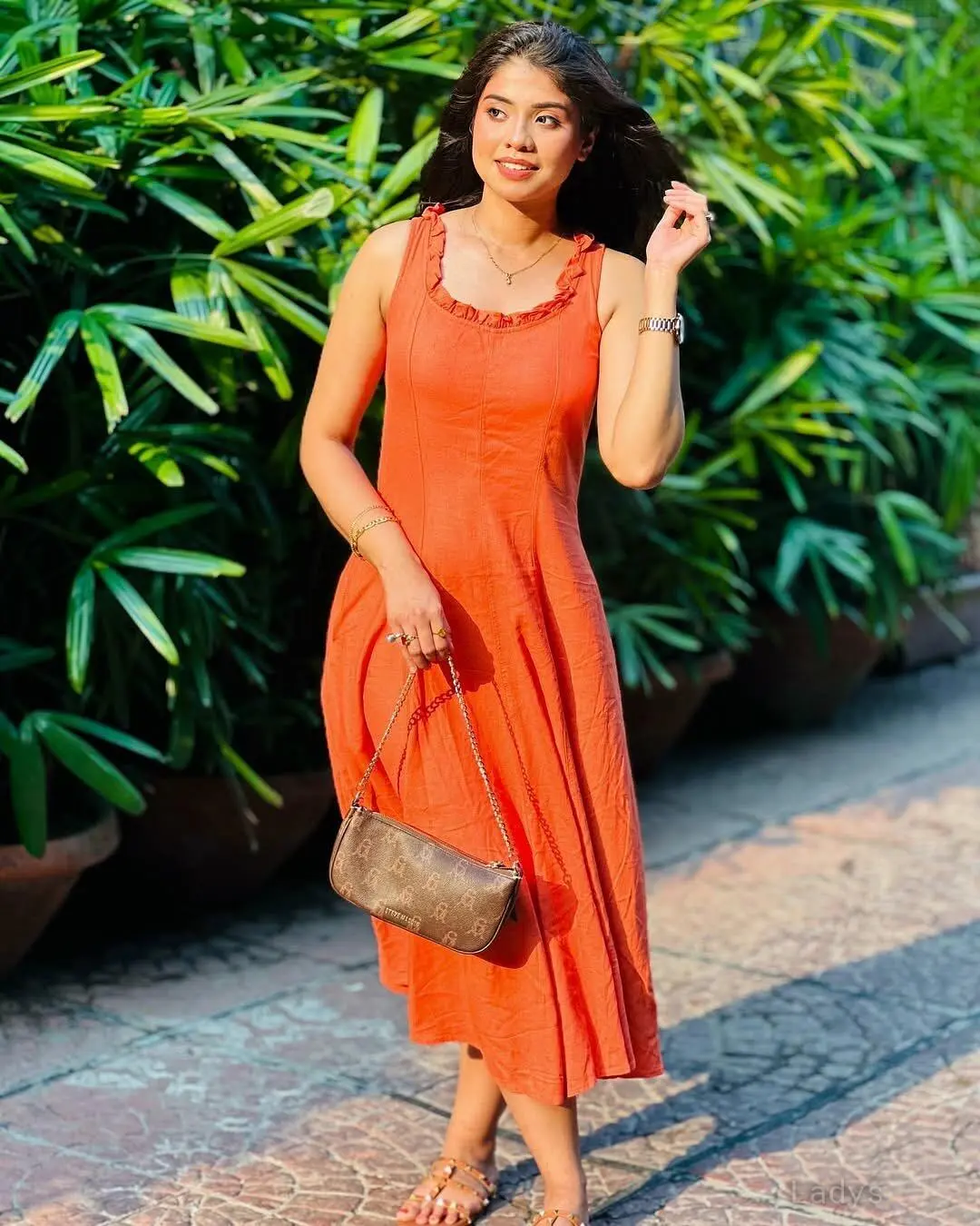 Dina, 23 years old Gurgaon escort girl with big tits, height 156 sm, Weight  kg