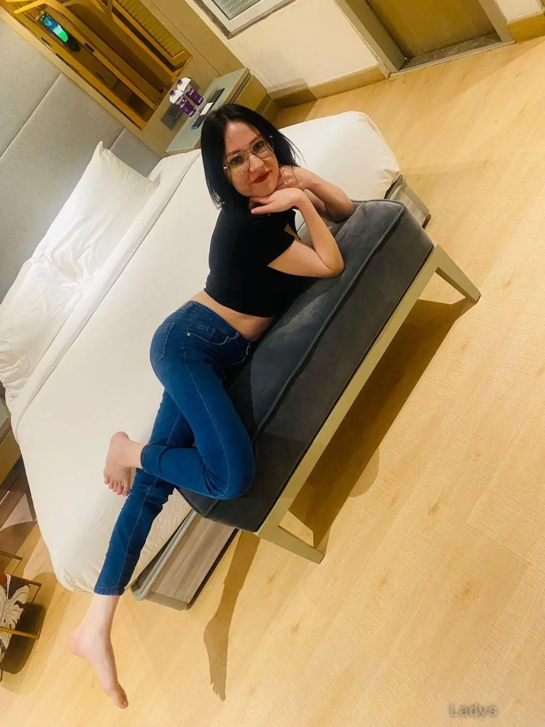 Divya, years old Gurgaon escort girl with big tits, height sm, Weight kg