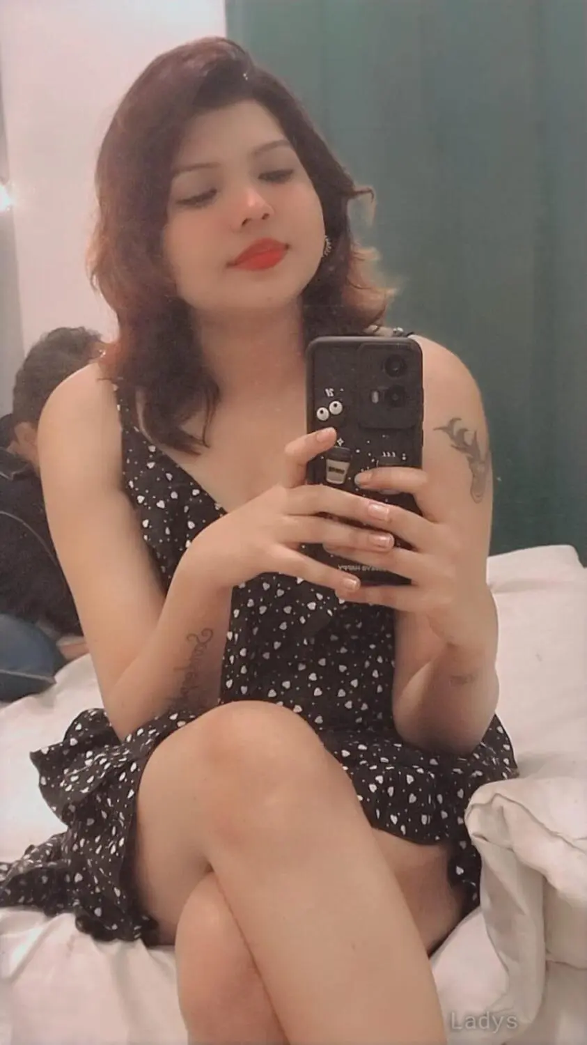 Facility, 24 years old Gurgaon escort girl with big tits, height 160 sm, Weight kg