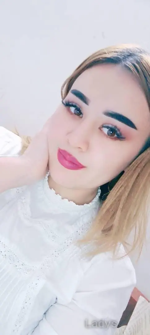 Irina, 24 years old Gurgaon escort girl with big tits, height 166 sm, Weight kg