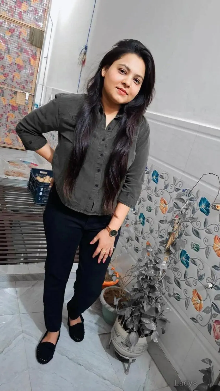Muskan Independent Girls in Gurgaon, years old Gurgaon escort girl with big tits, height sm, Weight kg