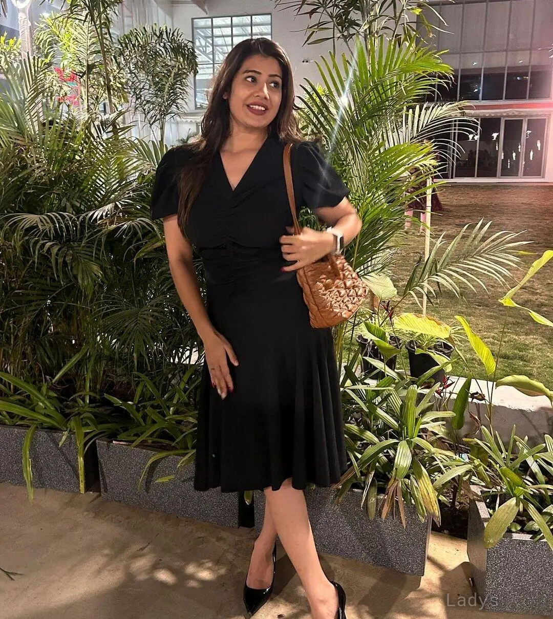 Roshni, 24 years old Gurgaon escort girl with big tits, height 166 sm, Weight  kg