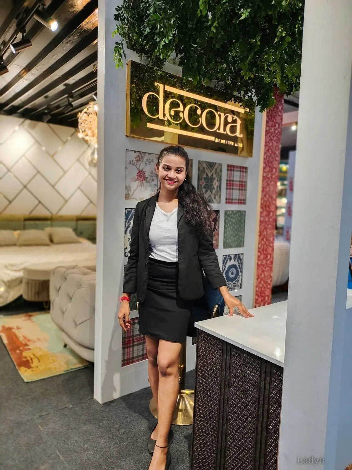 Soniya, 20 years old Gurgaon escort girl with big tits, height 158 sm, Weight  kg